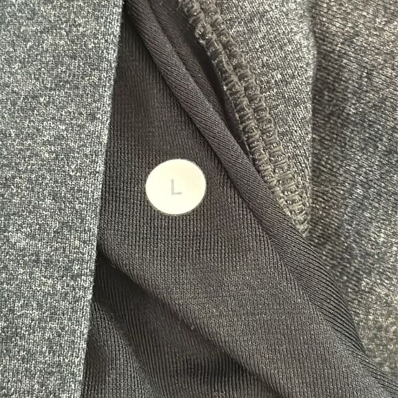 Lululemon Men's Gray Black Shorts Sz L - Picture 5 of 9